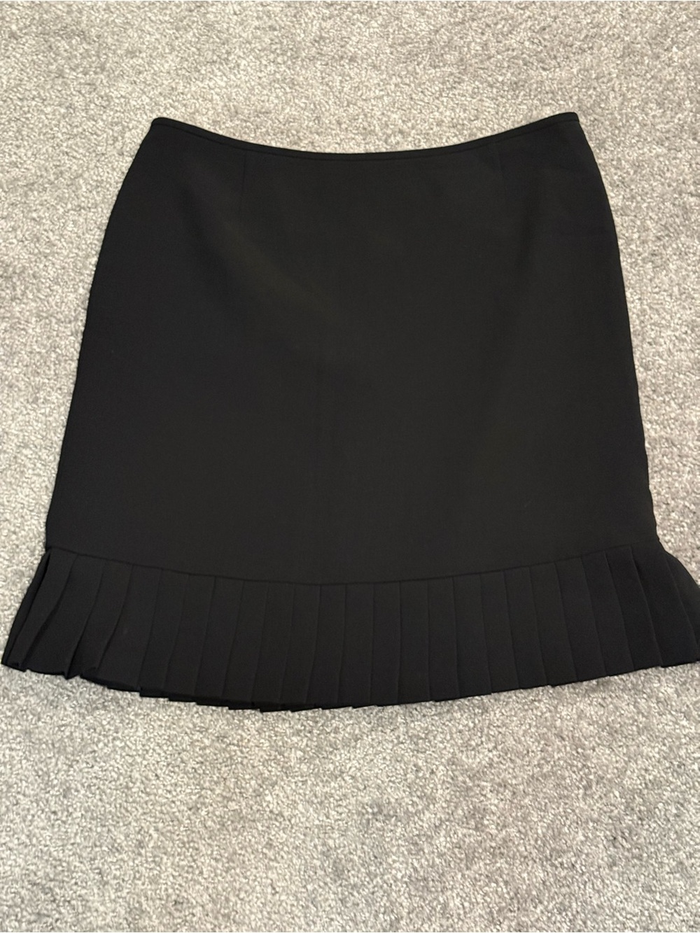 Classic Black Pleated Hem Women's Skirt